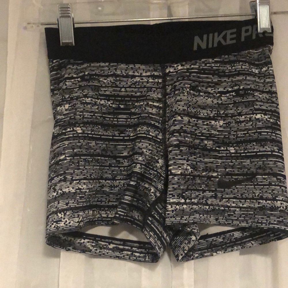Nike pros !!